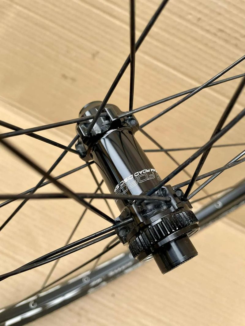 Galusková kola REMERX RTX, FORCE Team Disc SP CL + galusky TUFO Flexus Primus 33 mm