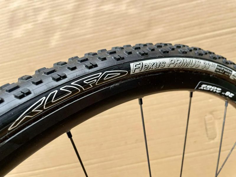 Galusková kola REMERX RTX, FORCE Team Disc SP CL + galusky TUFO Flexus Primus 33 mm