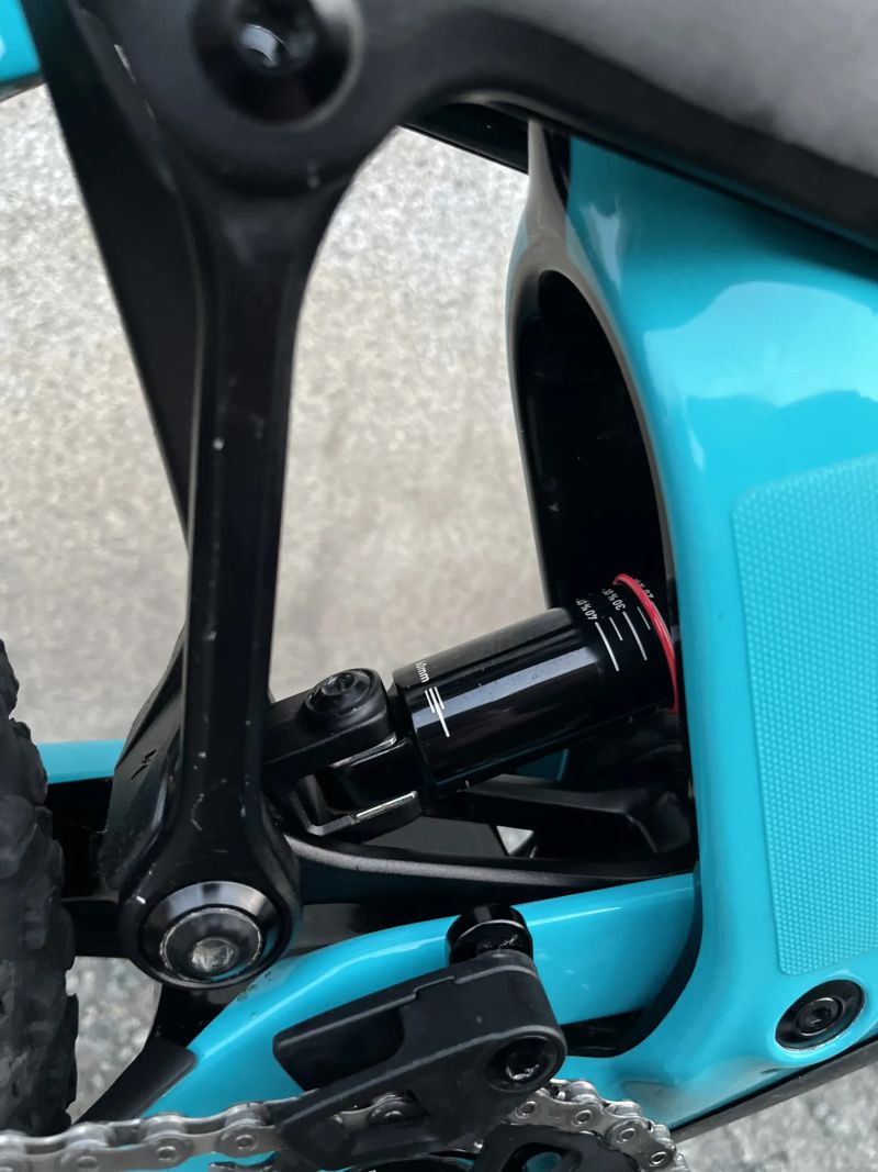 Specialized Enduro Comp velikost S2 160-173cm pro mladé ridery !