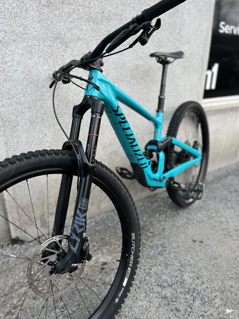 Specialized Enduro Comp velikost S2 160-173cm pro mladé ridery !
