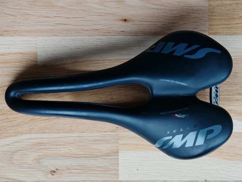 Sedlo Selle SMP VT30 cerná, unisex, 283x155mm, cca 290g
