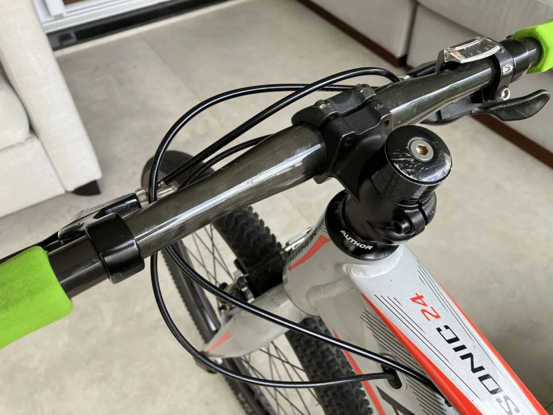 Author Supersonic - závodní úprava