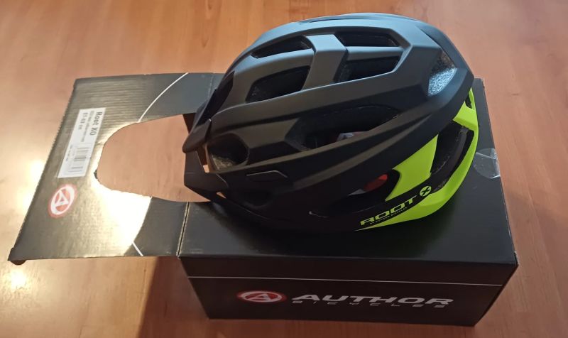 Nová helma Author Root XO, 57-62 cm