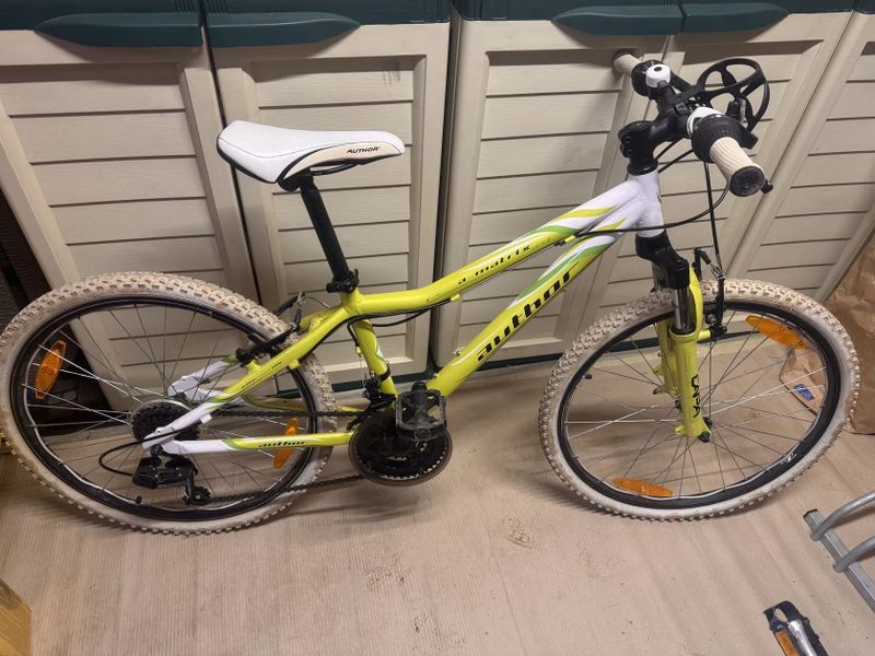 Dětské kolo Author a-matrix 24"