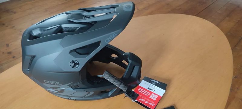 Oneal sl1 black integrální helma 