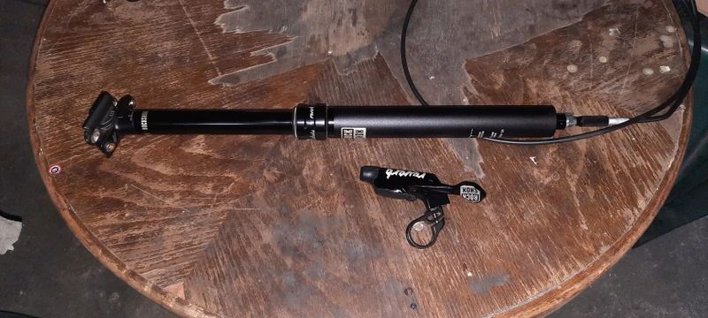 Rock Shox Reverb stealth B1
