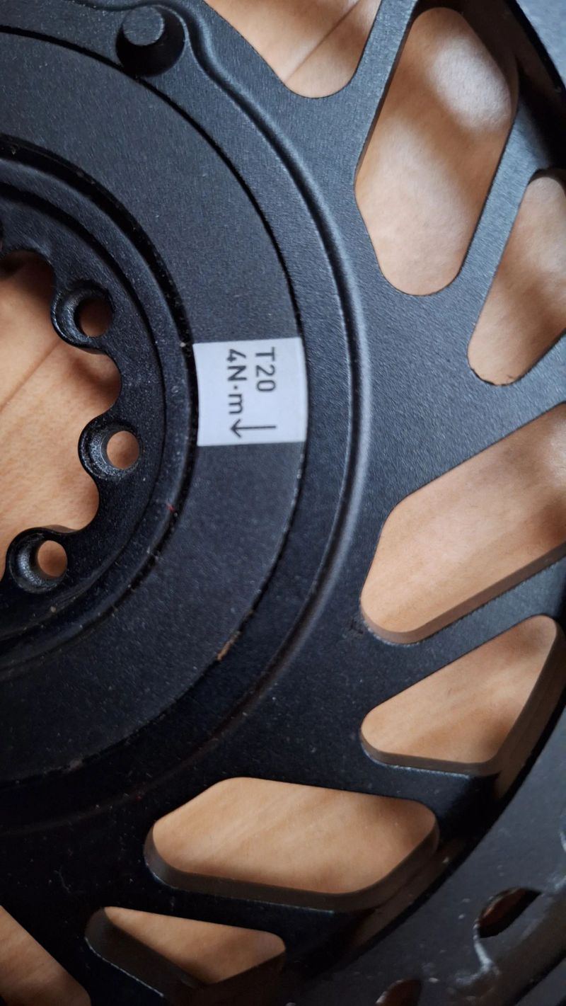 Převodníky Sram Red AXS 12s - minimálně jeté