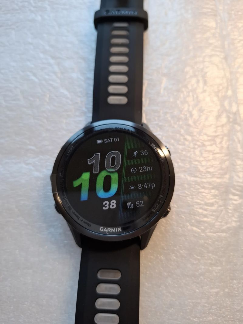 PRODÁM GARMIN FORERUNNER 970 Carbon Grey DLC Black
