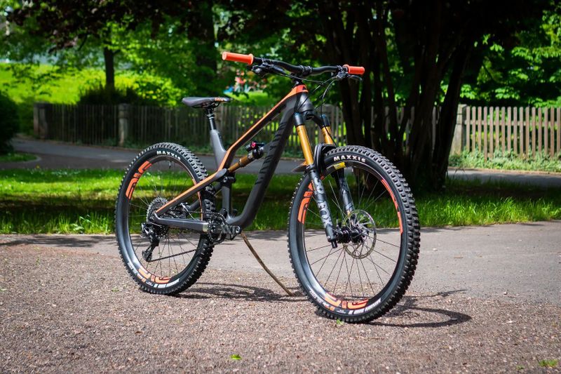Canyon Spectral CFR 9.0 Ltd 