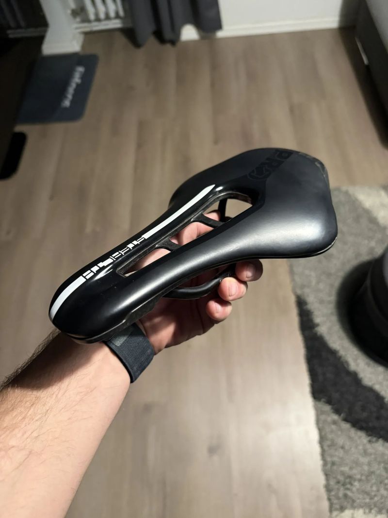Sedlo PRO Stealth