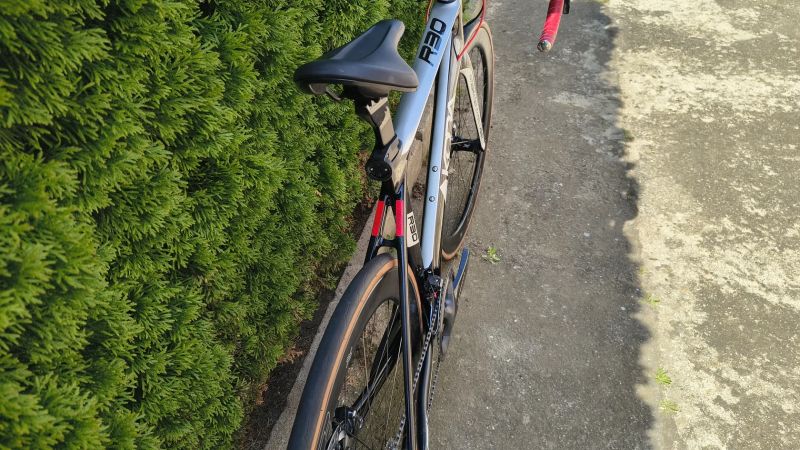 KOBA R30 vel. S, sada Ultegra R8000, karbonové kola.