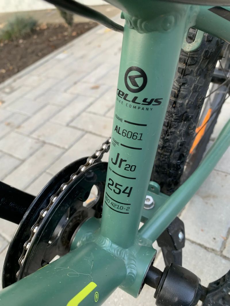 Kellys Lumi 50 green 20"