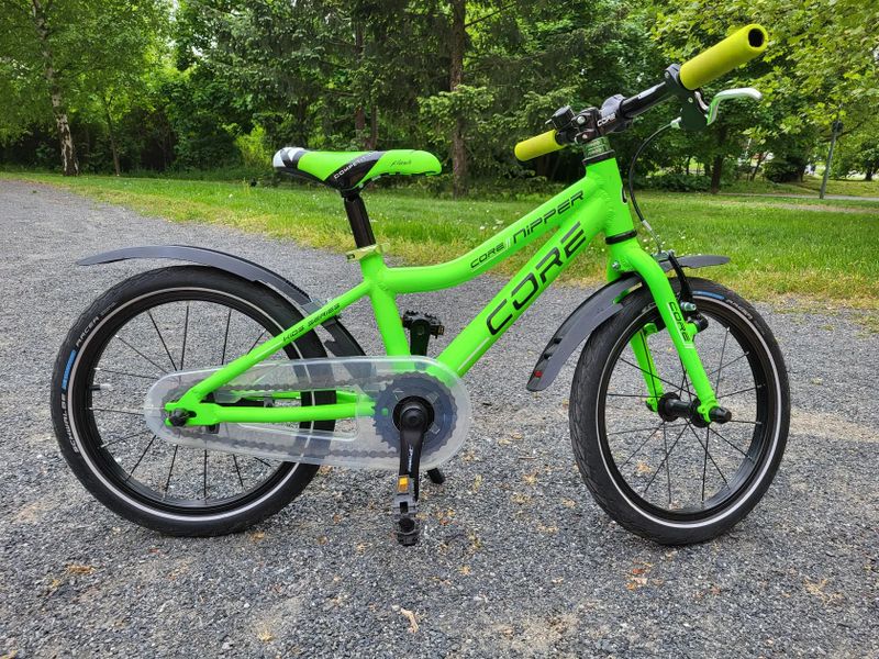 Lehké dětské kolo Core Nipper 16"