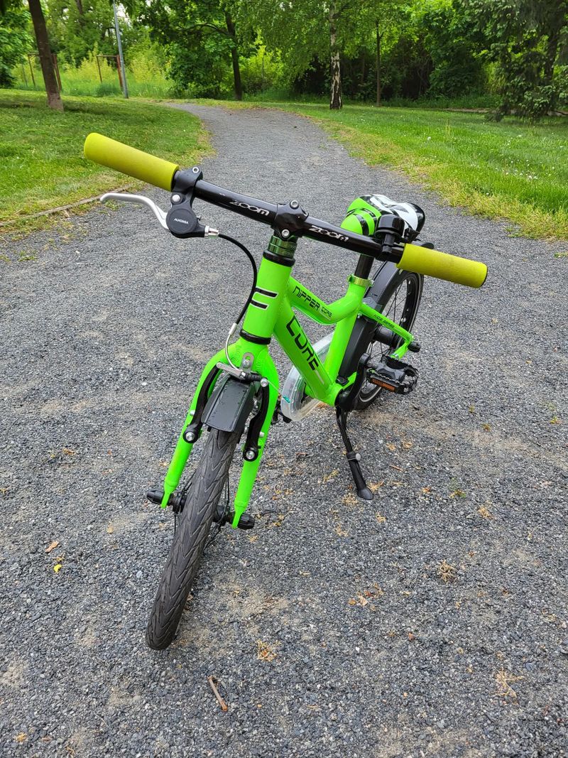 Lehké dětské kolo Core Nipper 16"