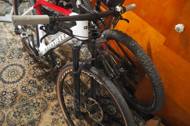 Karbonový Rockrider RACE 900 vel. L , zakázkový lak na zakázku, jediný v Evropě - TOP