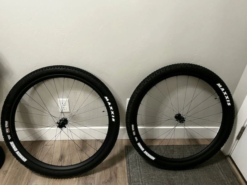 Carbon wheelset Cannondale Hollowgram XC-S 27 internal - 1450gr - DT Swiss