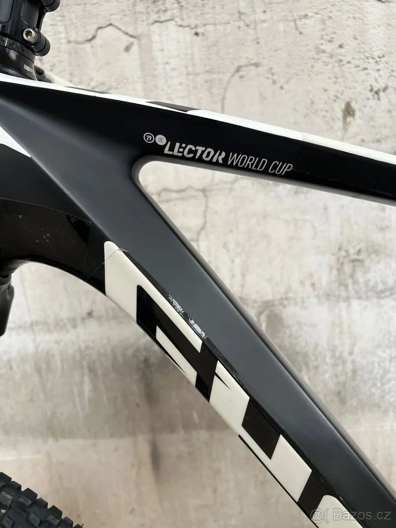 Ghost Lector World CUP 9.8 kg, L