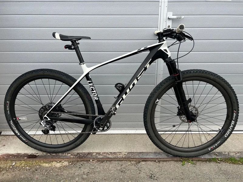 Ghost Lector World CUP 9.8 kg, L