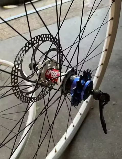 26" dirtove kola dle obrazku