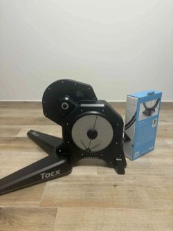 cyklo trenažer Tacx Flux S Smart T2900S