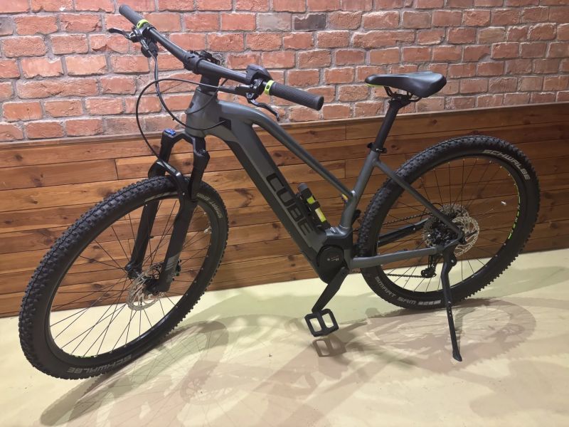 Cube Cube Reaction Pro Hybrid 625 1000 km Bosch