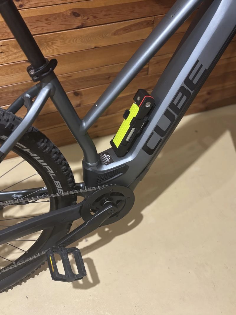 Cube Cube Reaction Pro Hybrid 625 1000 km Bosch