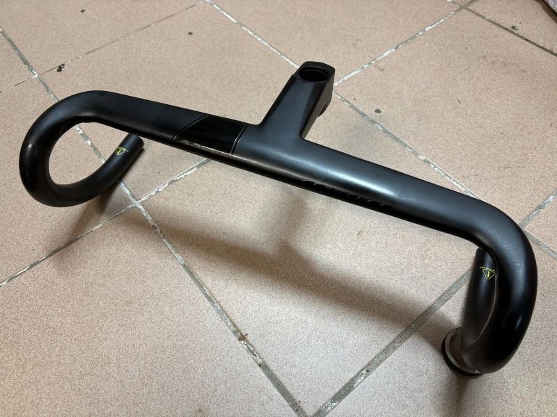 Colnago CC01 cockpit