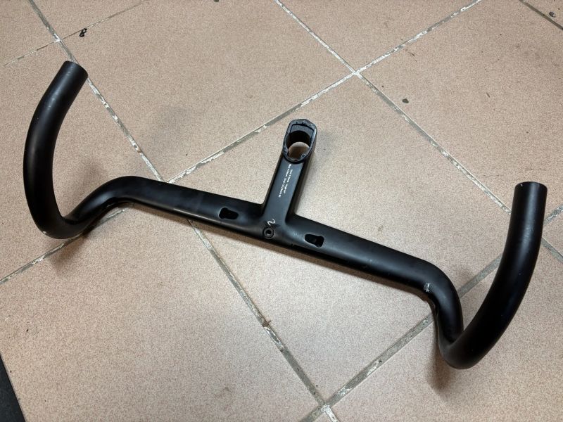 Colnago CC01 cockpit