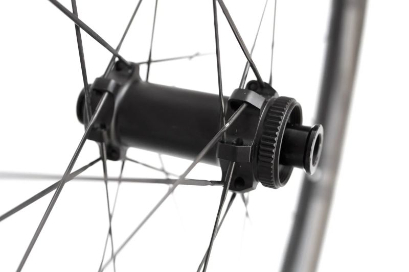 AKCE! gravel karbonové výplety DUKE Baccara WRX 36 / Baron Road SP / CX-Ray 1.330 g