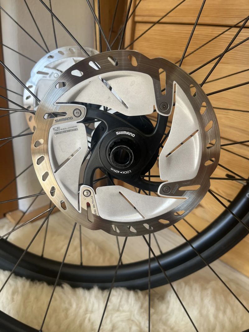 Zapletená Gravel kola DT swiss G540