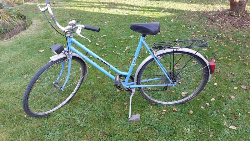 Staré dámské kolo Eska Progres