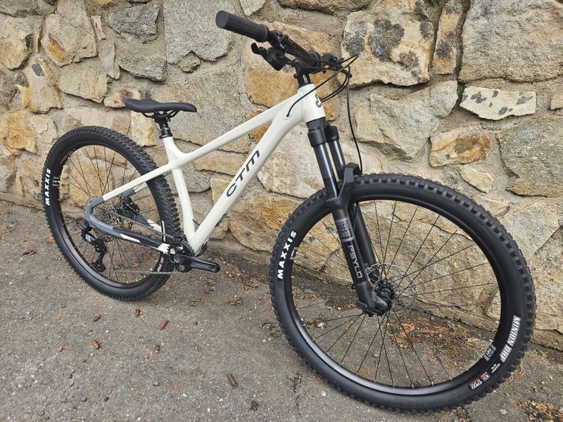 Trail hardail CTM ZEPHYR, vel. M, L (nový)