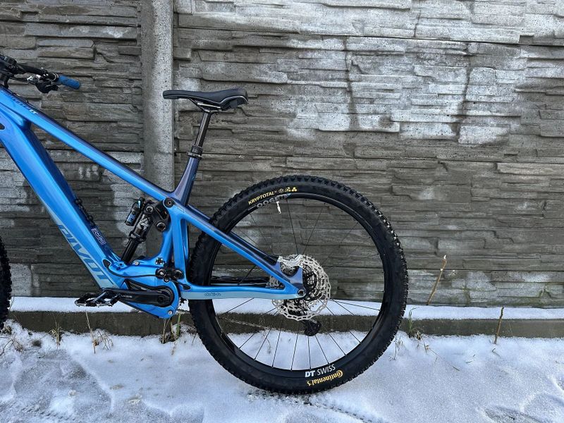 Pivot Shuttle LT 2024, vel. XL (nájezd 780 km)