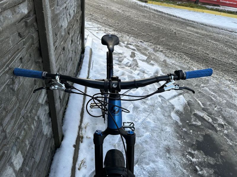 Pivot Shuttle LT 2024, vel. XL (nájezd 780 km)