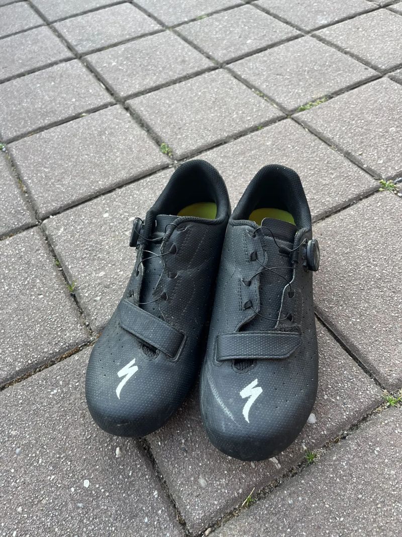 Silniční tretry Specialized Torch 1.0