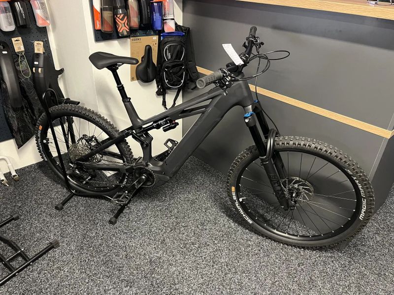 CUBE Stereo Hybrid ONE77 HPC SLX 800 vel.XL 2025 655km č.1