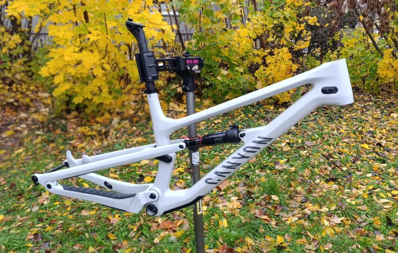 Rám Canyon Spectral CF 125 nebo 140mm, velikost L