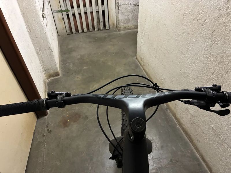 Karbonový kokpit Syncros