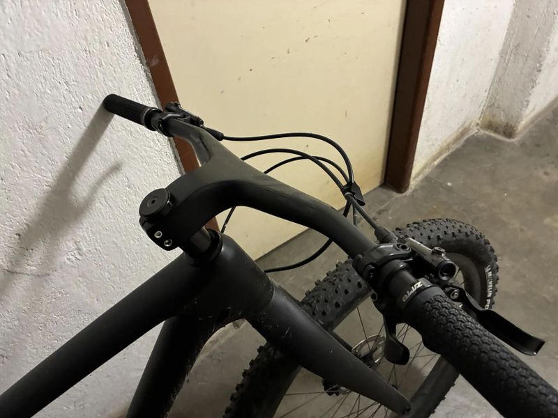 Karbonový kokpit Syncros