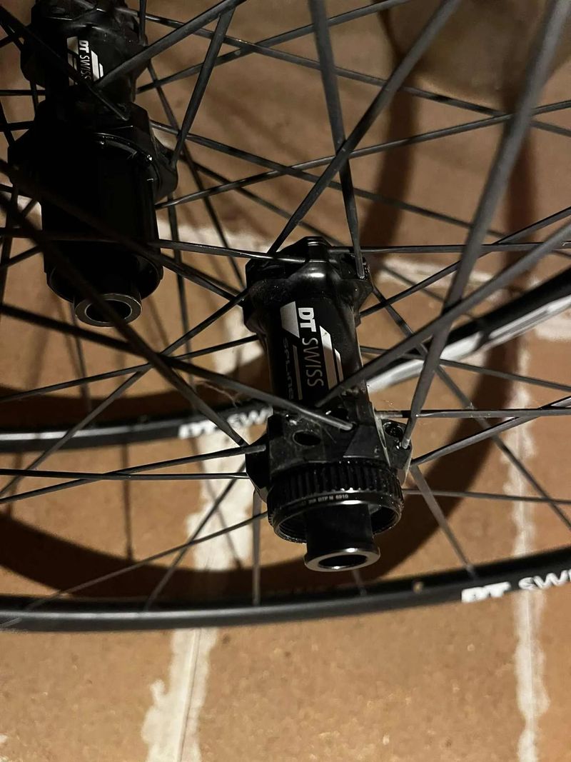 Silniční/gravel výplety DT Swiss 