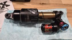 Tlumič FOX X2 185x55 Trunion 2024 - top stav