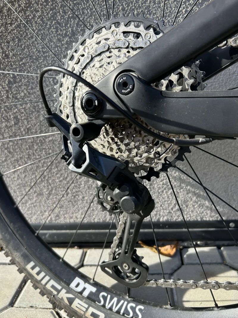 Canyon Neuron CF 8 (2024)