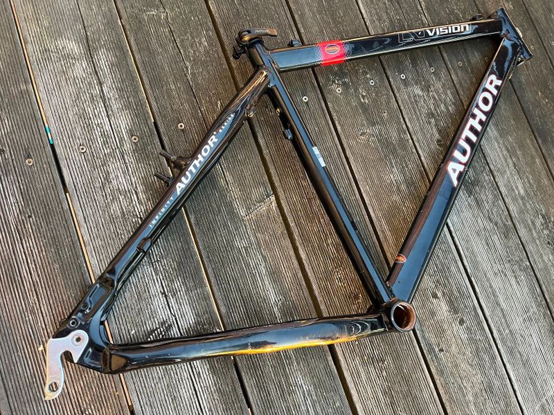 Rám Author Vision 2002 19palců Columbus Zona MTB retro