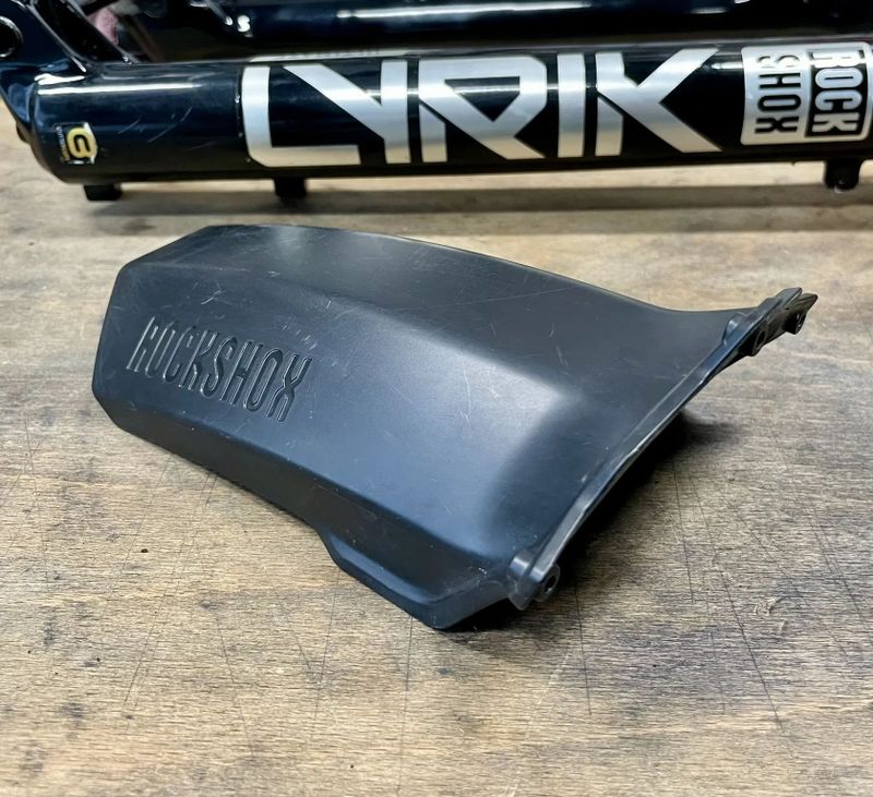 Rock Shox Lyrik Ultimate Charger 3 RC2 W/ButterCups 160mm