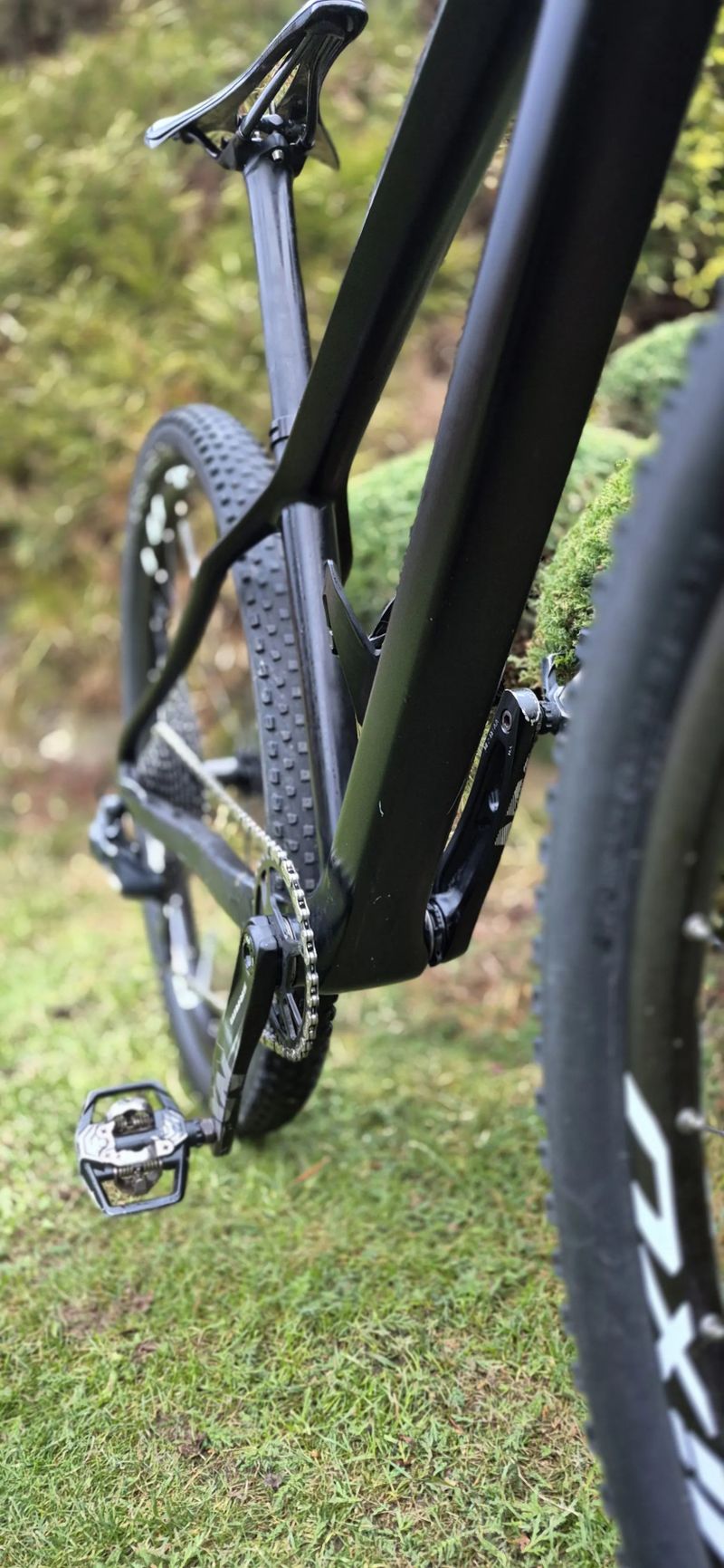 Karbonové juniorské MTB kolo 27,5 1x12