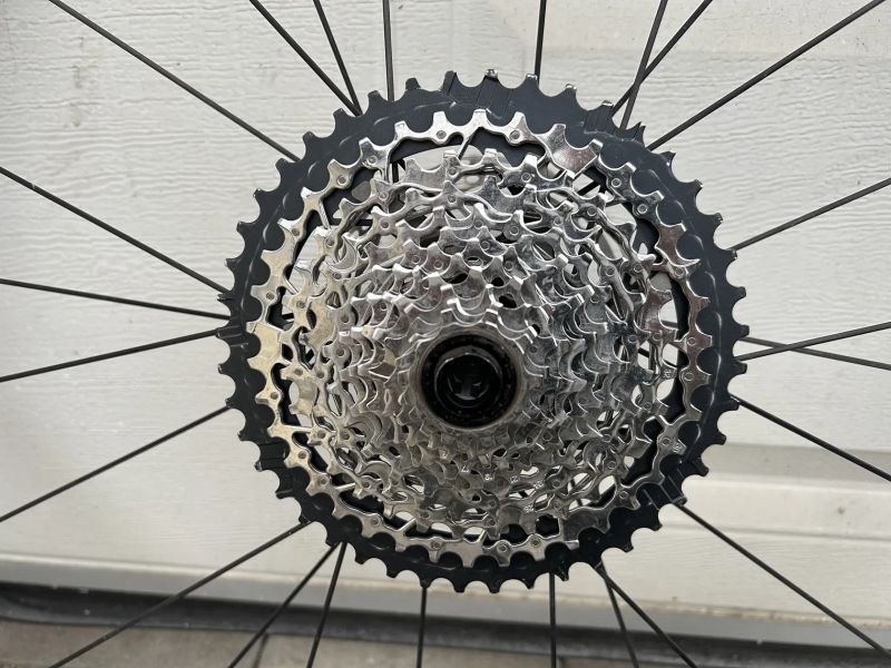 SET KARBONOVÝCH KOL EQUATOR GRAVEL 40C DISK