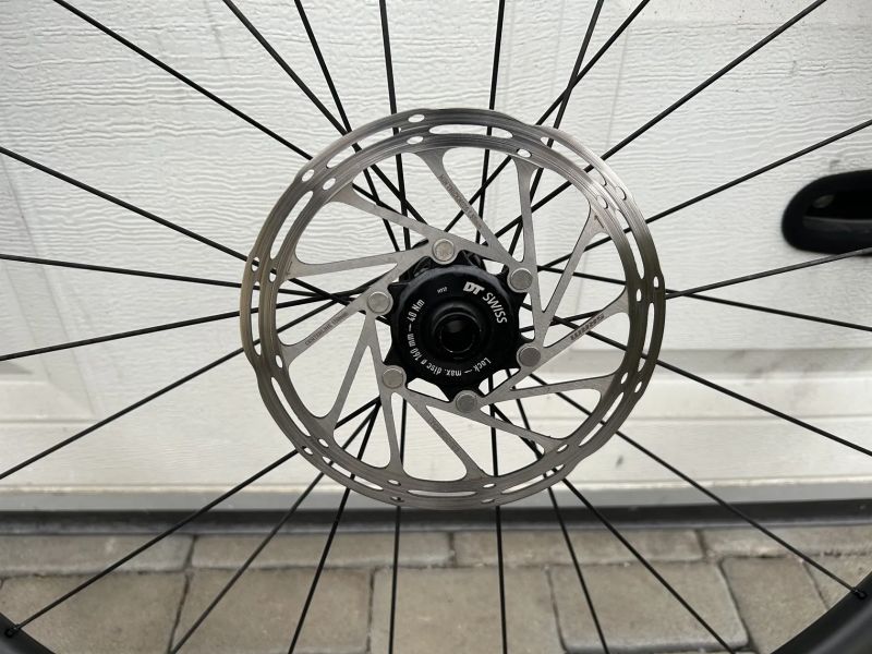 SET KARBONOVÝCH KOL EQUATOR GRAVEL 40C DISK