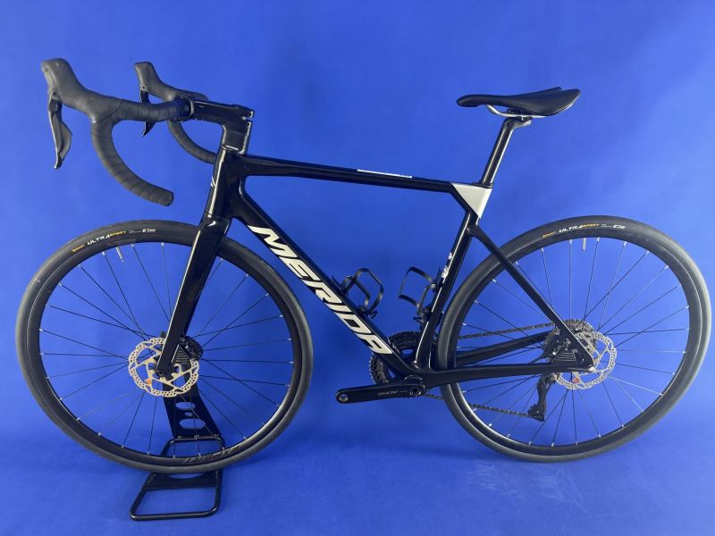 Rozvoz po ČR - Merida - Scultura Di2 elektrické řaz. 2x12 - vel. M pro 175-181cm (kolo č.63)