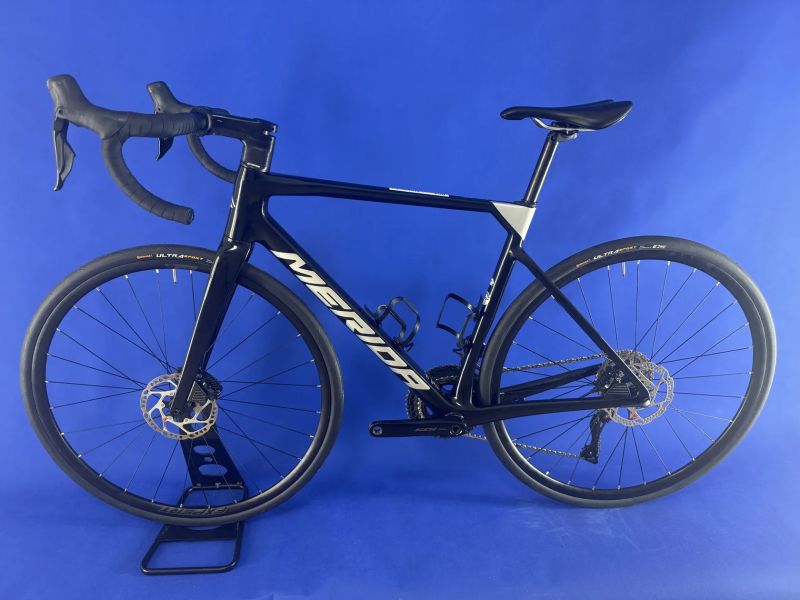 Rozvoz po ČR - Merida - Scultura Di2 elektrické řaz. 2x12 - vel. M pro 175-181cm (kolo č.64)