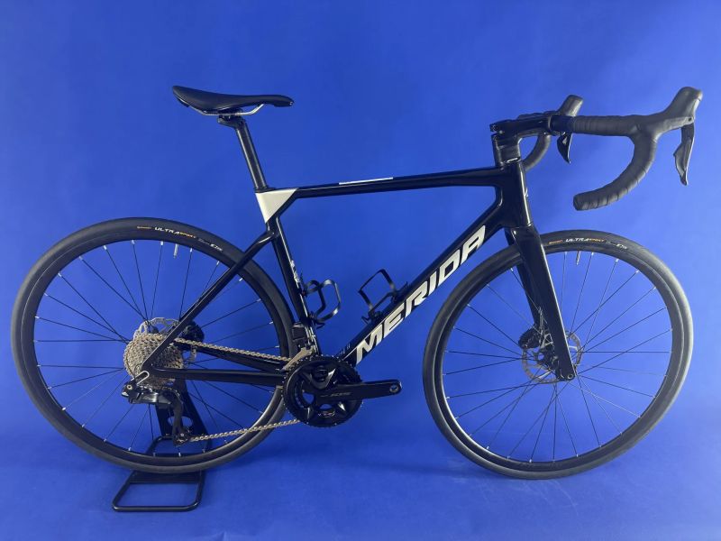 Rozvoz po ČR - Merida - Scultura Di2 elektrické řaz. 2x12 - vel. M pro 175-181cm (kolo č.65)